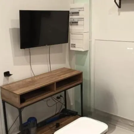 Entier 35m2 Avec Wifi - 2chambres - Renove - Hypercentre Foix