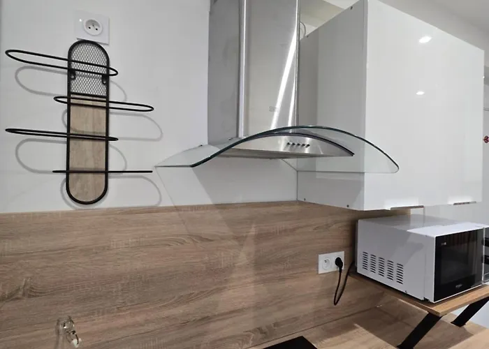 35m2 1er Ou 2eme Etage Avec Wifi - 2chambres - Renove - Hypercentre * Foix